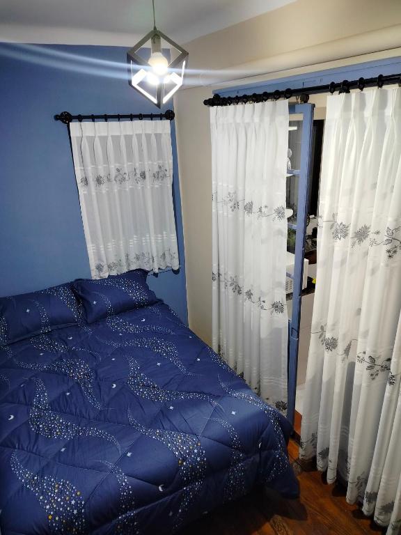 Céntrico, a una cuadra de la Plaza Isabel la Católica, linda zona - 4