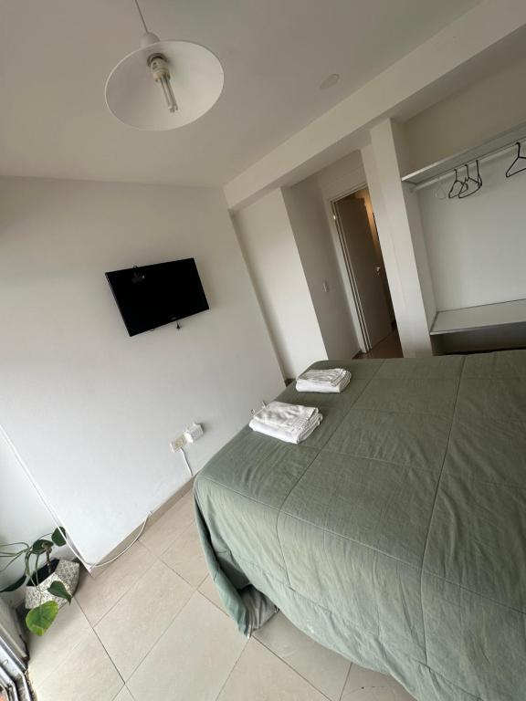 Departamento tres dormitorios excelente ubicación Nueva Córdoba - 2