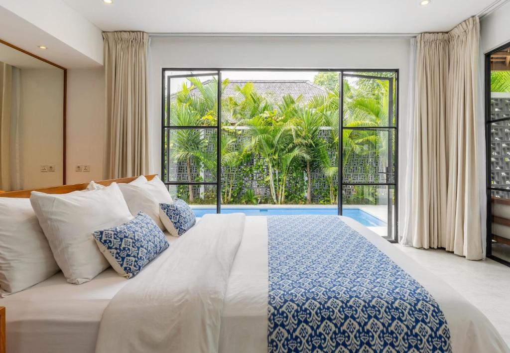 Amazing Private Pool & Garden Room with Balcony at Anwa Bali, Canggu