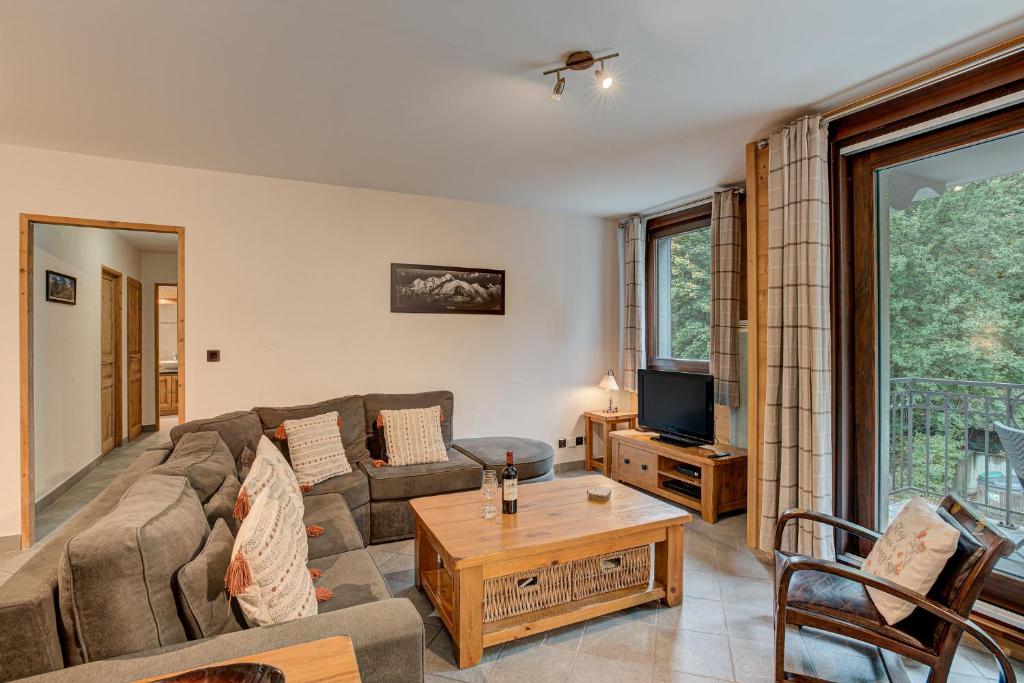 Apartment Staddon, Alpes Agency, Central Chamonix, Sleeps 4-6 - 5