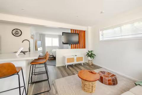 Beachfront escape, Collingwood