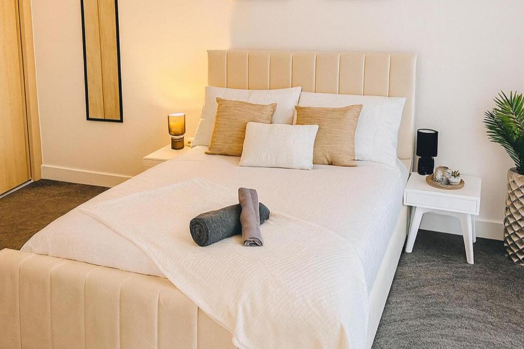 Flat - Sleeps 4 - Parking - Balcony - Pet friendly, Sunderland