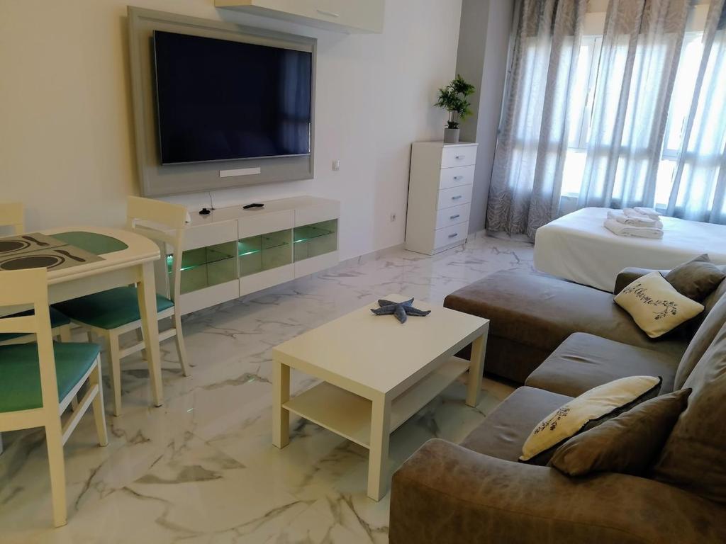 Studio in La Colina with pool and gardens - 5