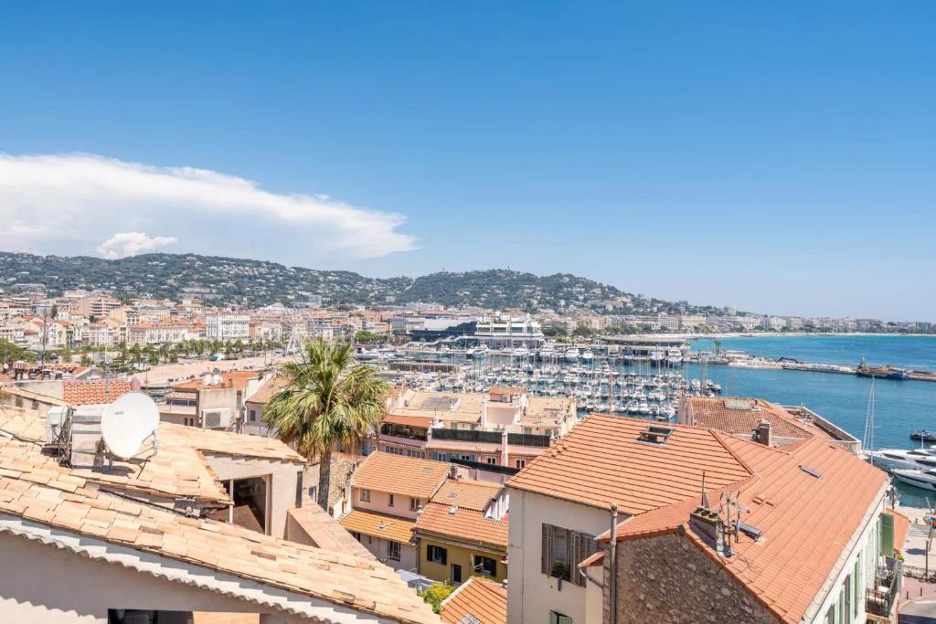 REF 2005 Cannes Center Appartment for rent, Cannes
