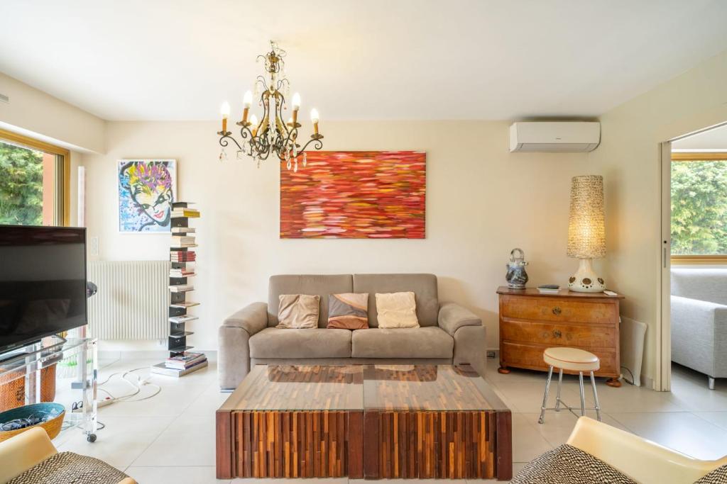 Pleasant 2 bedroom with large terrace - 3