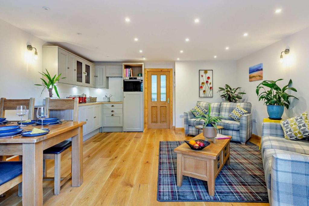 Highfield Lodge, Strathpeffer