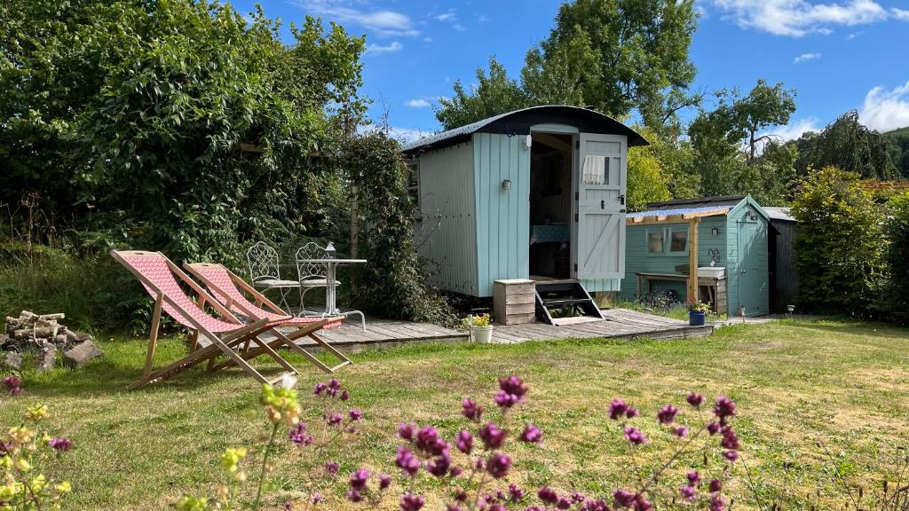 Caban Bryn Arw, Abergavenny