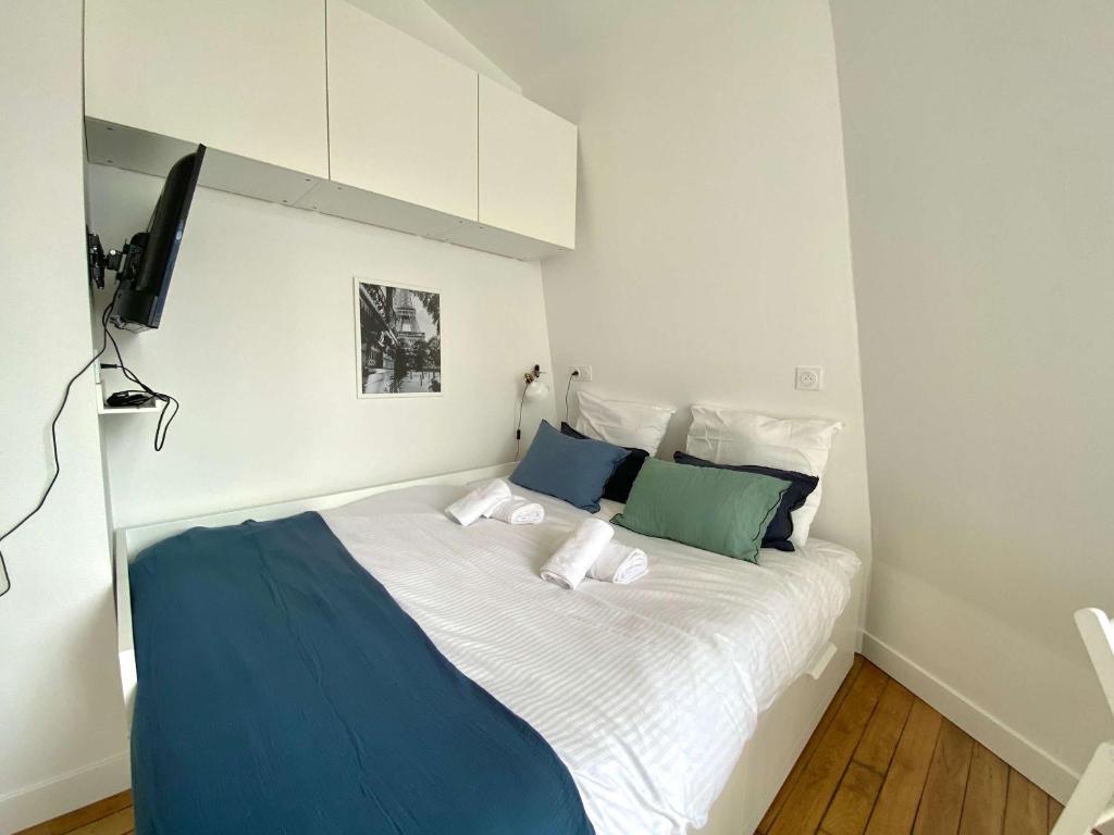 New 466 Suite Alain - Cosy Apartment Paris Center - 2