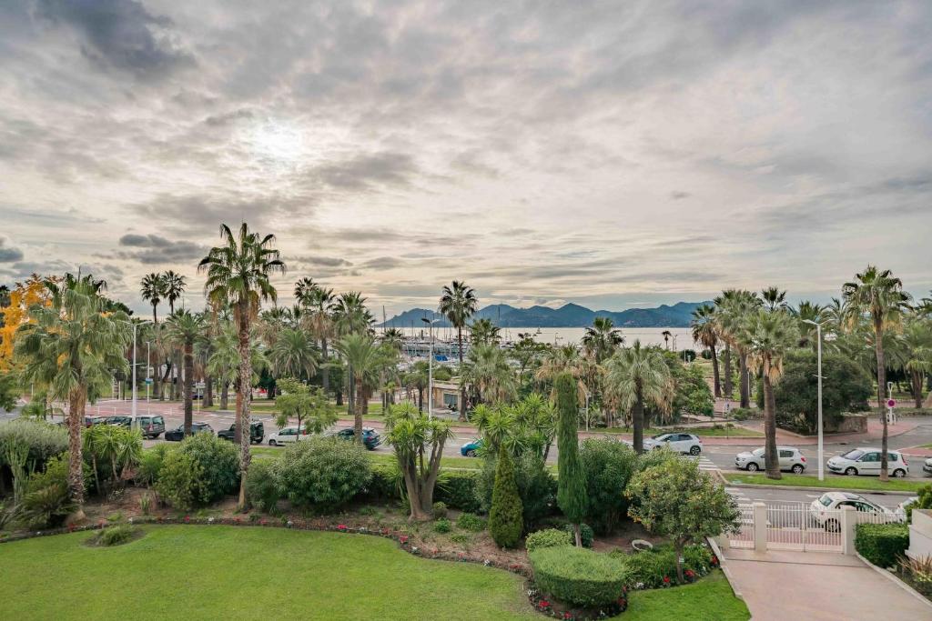 Superbe appartement 5 pièces sur la Croisette - 3
