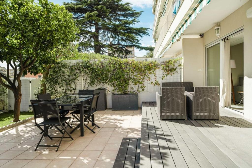 Wonderful 2 bedroom in the old Suquet - 2