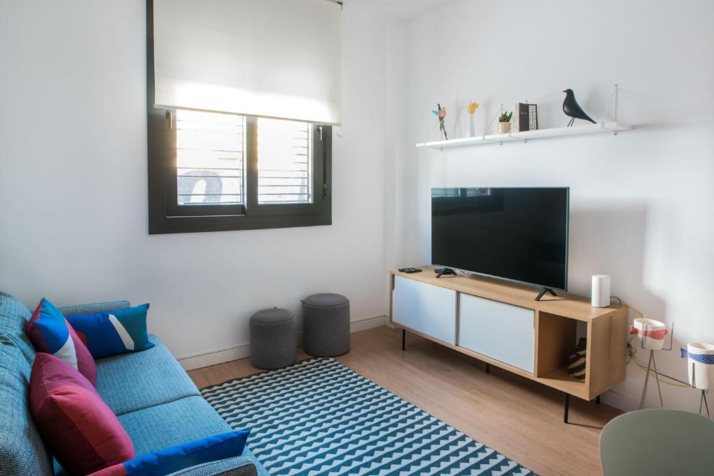 Cozy modern flat Terrace 2 Bedrooms 2 Bathrooms - 4