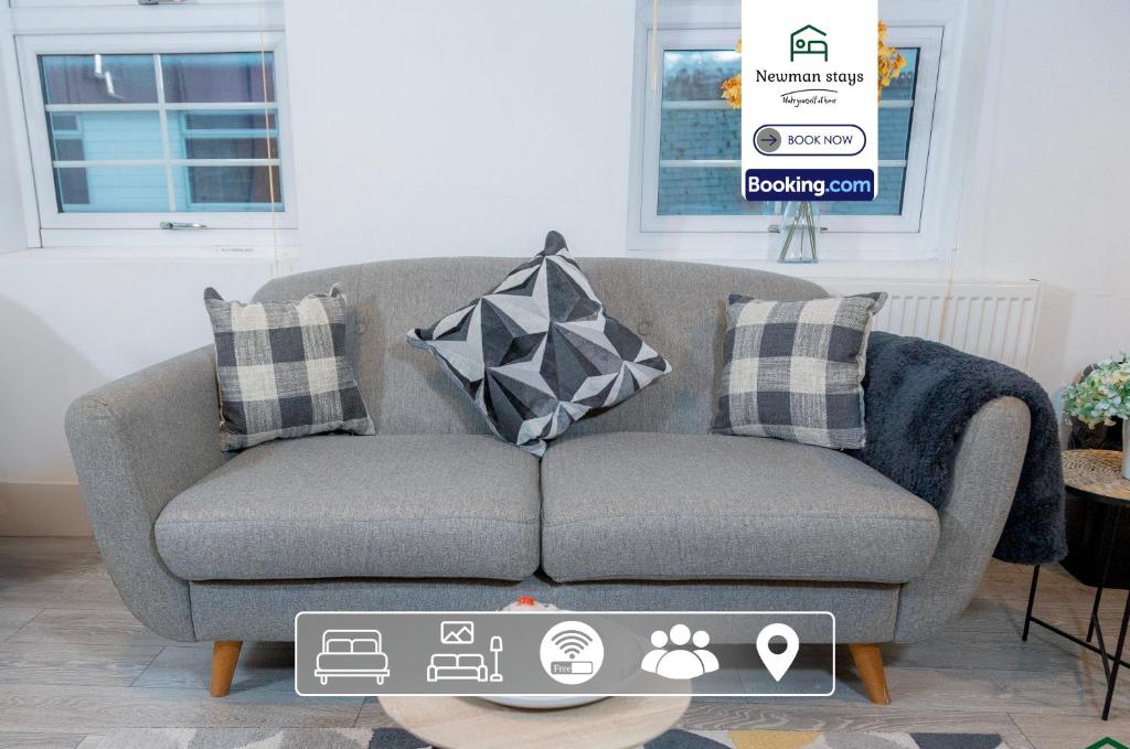 Spacious 2Bedrooms Apt By Newman Stays Short Lets & Serviced Accommodation Watford With Free WiFi, Great Location, Contractors & Families, Long Stay Savings, Watford