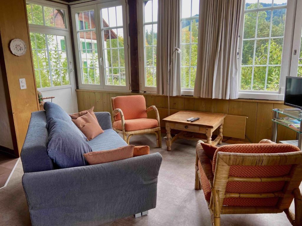 Parterre-Wohnung im Zentrum, Gstaad