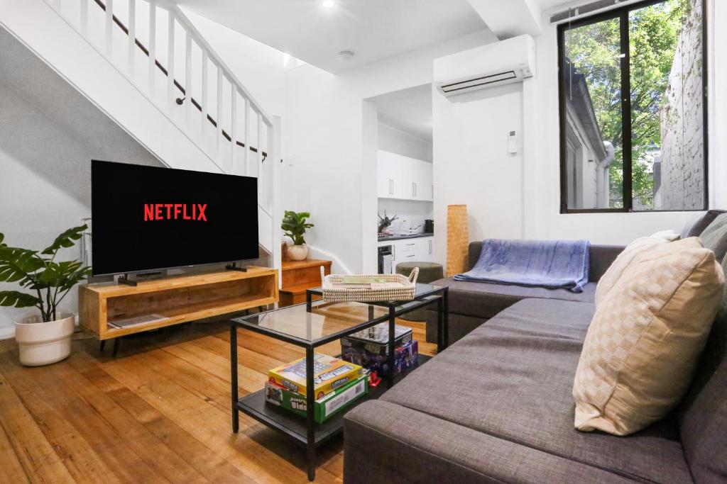 Pyrmont NSW - 3 Bedroom Apartment- 8 Guests - NetFlix, Sydney