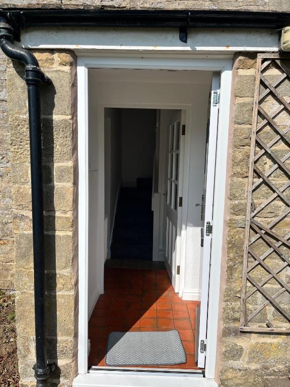 Barleycroft 2, Little Hucklow