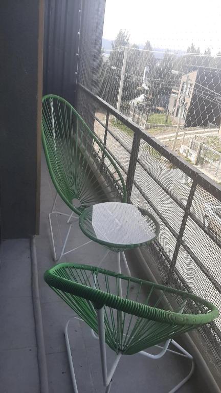 Departamento Familiar con Balcón y Estacionamiento Gratuito - 5
