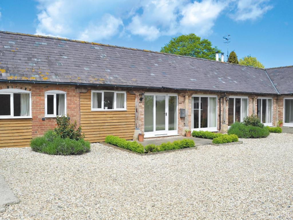 Jumbo's Stable, Alderminster