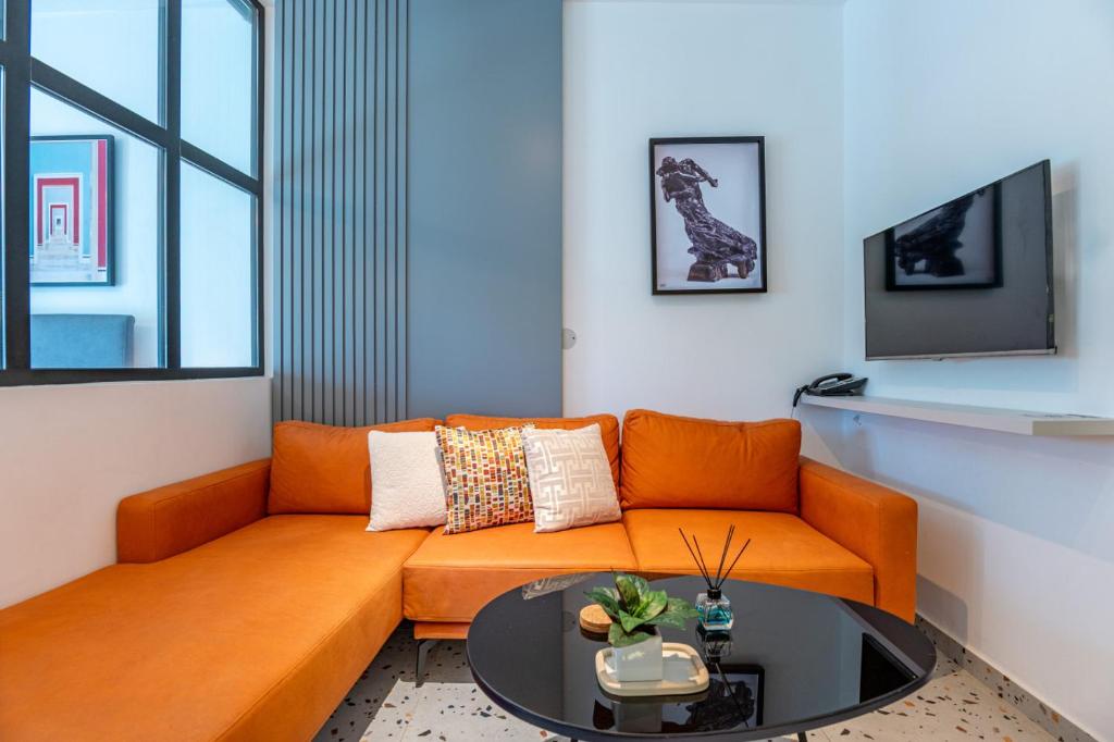 Ochra - Stylish 2-BR Apt & Balcony in Batroun, Ad Dawrah