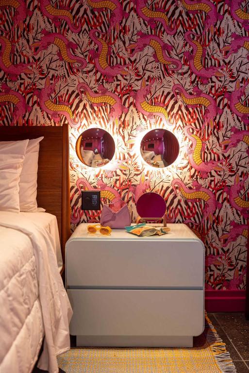 Hotel Hilo - Room 103, Louisville