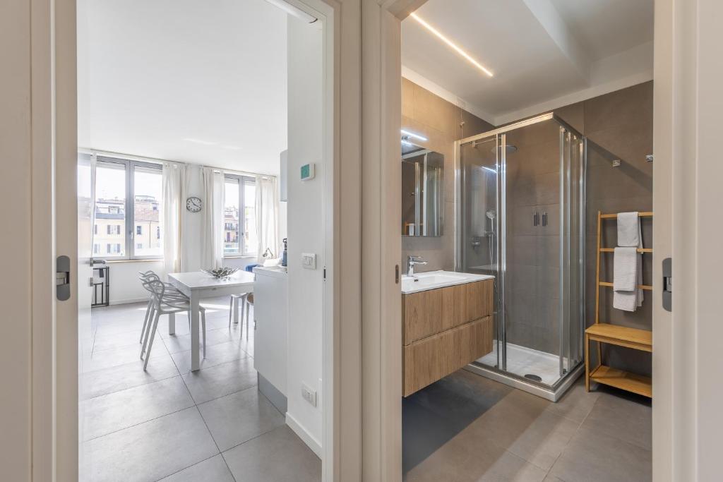 Cadorna House in Central Milan - 2