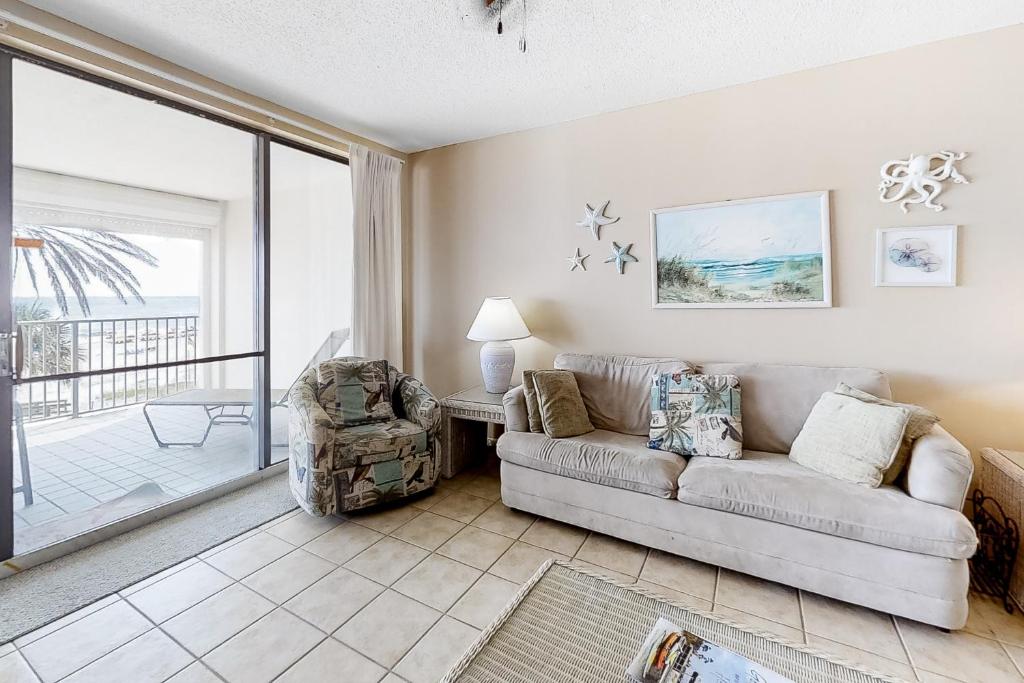 Pelican Pointe 302, Orange Beach