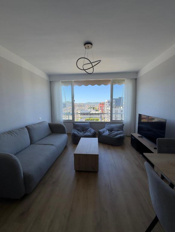 MK Apartment Tirana, Tirana