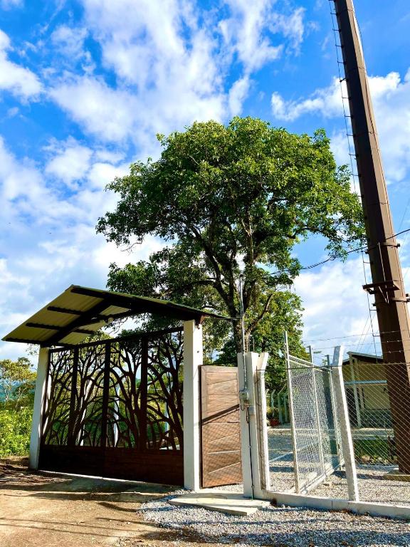 Sunset House, Cobán