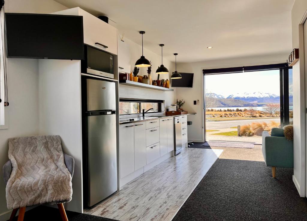 Simply Stunning Studio 1
