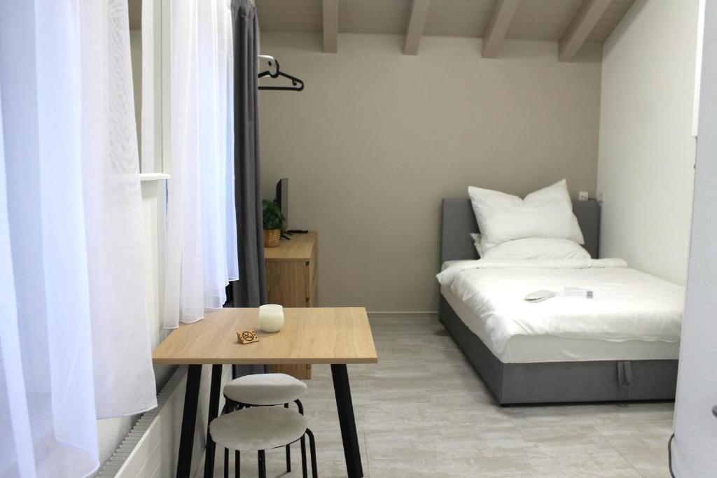 Modernes Studio mit eigenem Bad, Küche & Parkplatz, Bilten