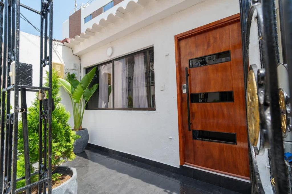 3 Bedroom Luxury Villa - Minutes to Walled City - 2