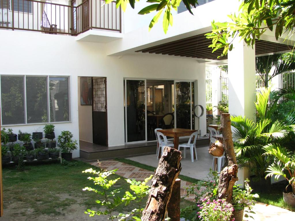 BJs Seaside — Hotel in Cebu