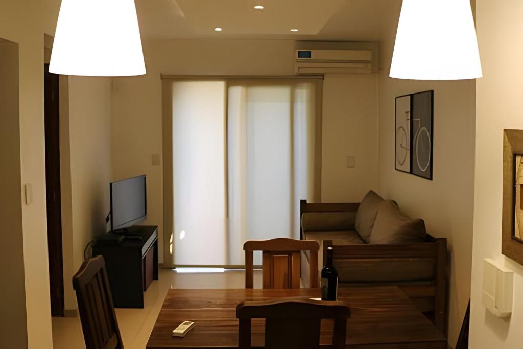 Moderna casa-Hermosa pileta-parrilla,Cochera,AA - 5