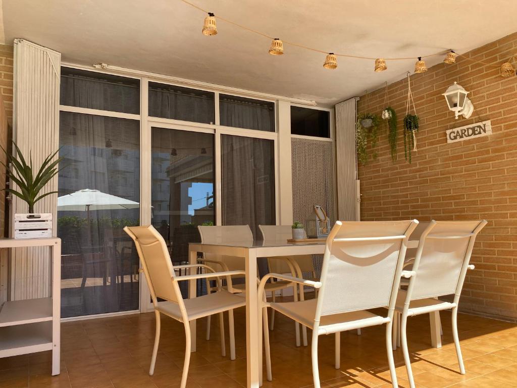 Canet - Primera Línea de Playa - Tu Rincón de Relax - 3