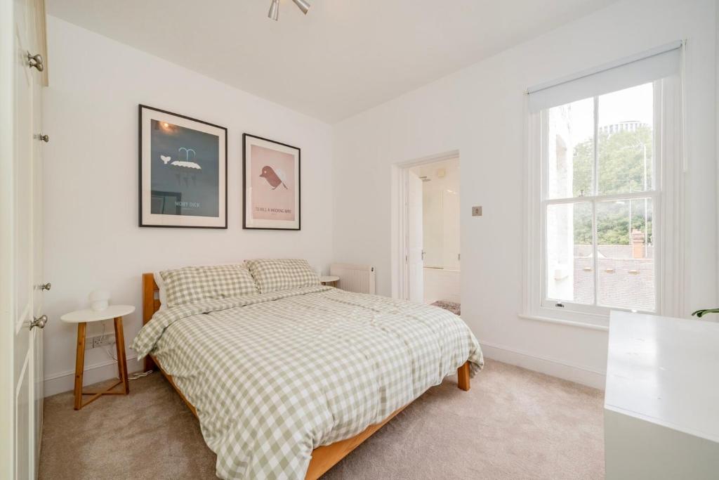 Marylebone Haven: Chic 1BD Flat Near Regent’s, Londýn
