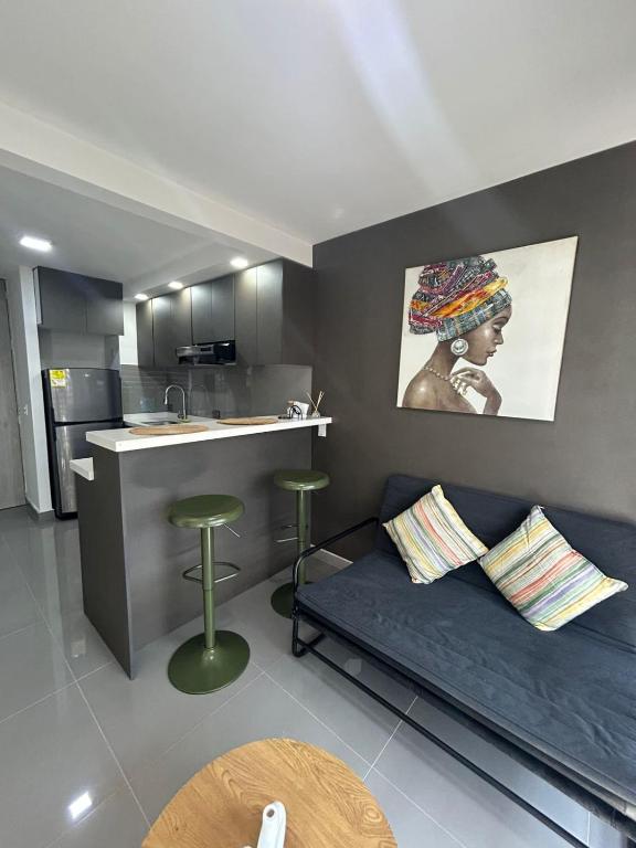 Apartamento tipo loft al norte de Cali, cerca al aeropuerto y terminal - 4