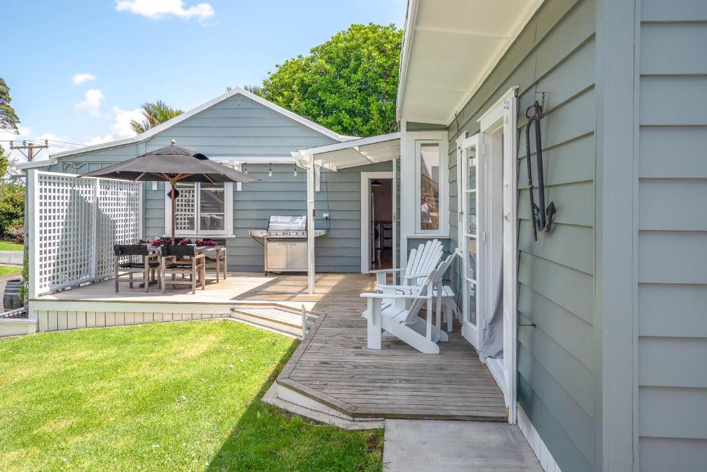 Quintessential Russell Cottage, Russell