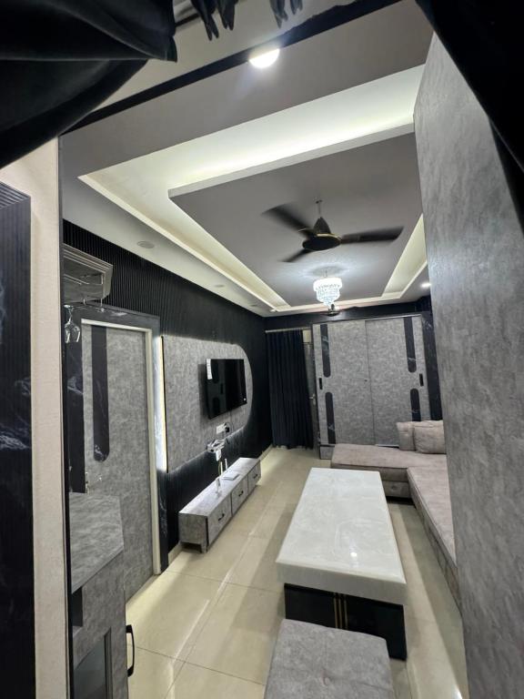 A5 tower flat number 708, Karnal