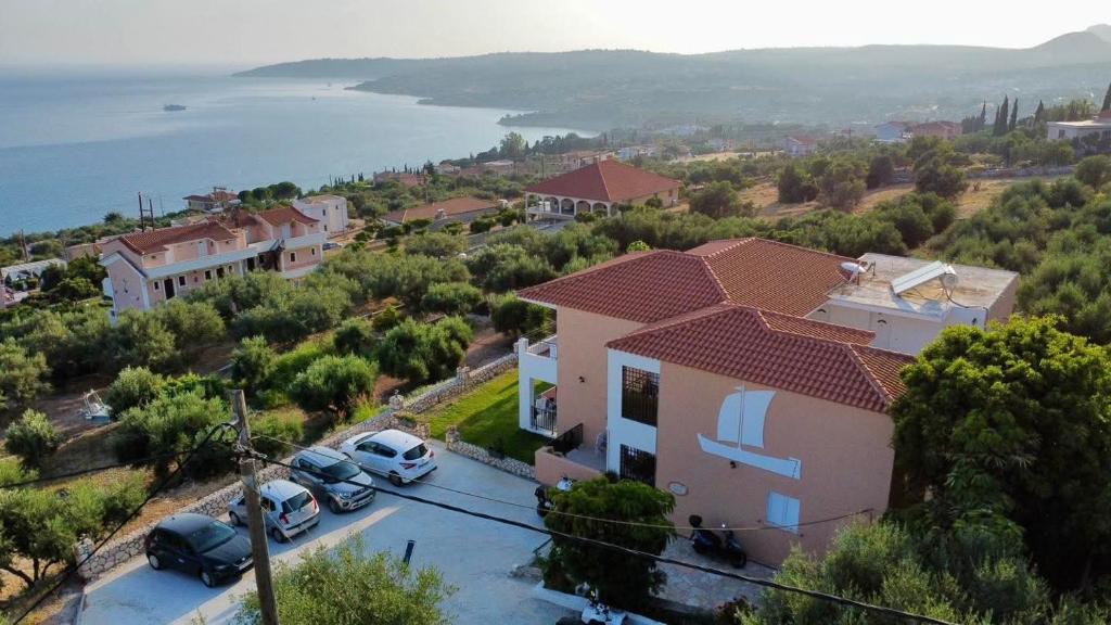 Spyridoula, Lourdhata