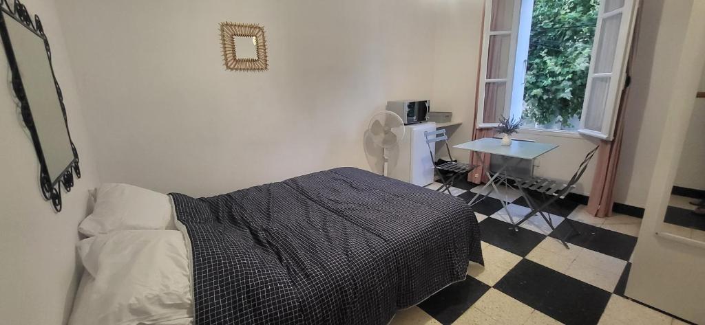 Chambre 1 - avec grande terrasse - 2