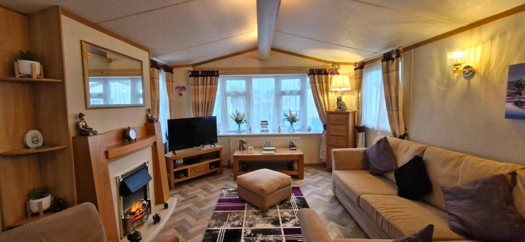 Mollie's Den, Waterside Leisure Park, Ingoldmells photo 2