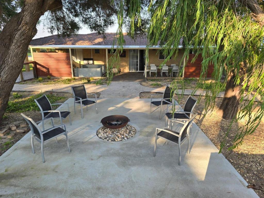 Seas the Day, Lancelin