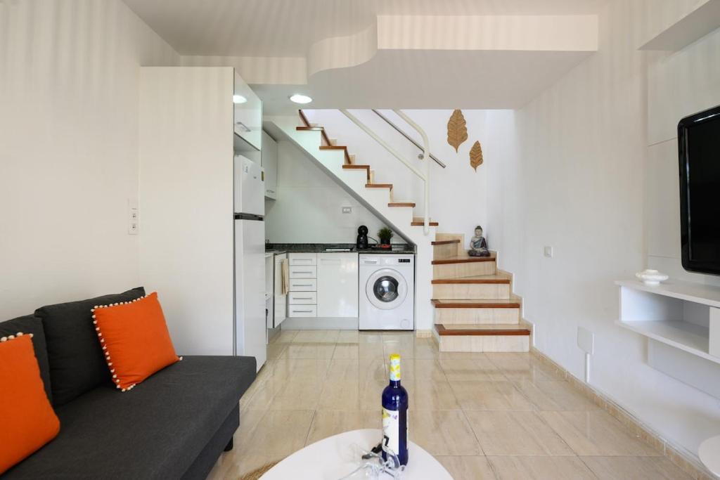 Beverly Hills Bungalow - 5