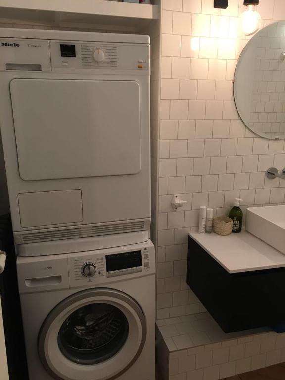 Family apartment near Marais in Oberkampf - 5