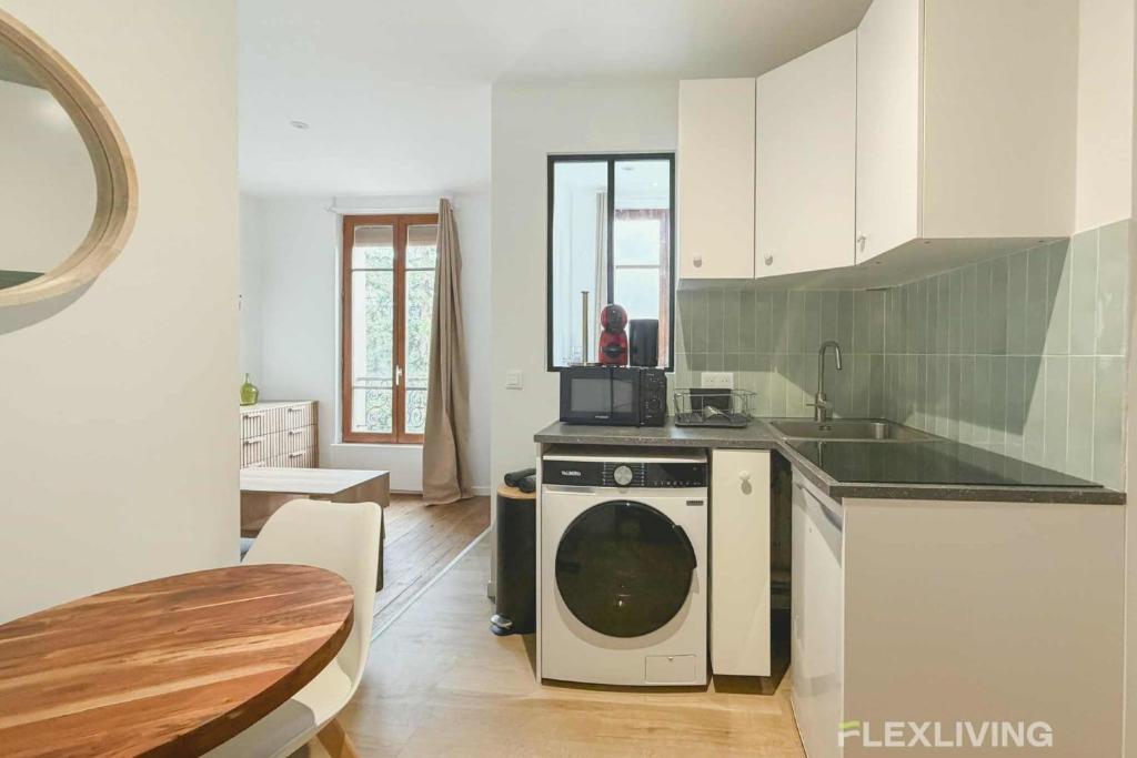 Charming - One-Bedroom Apartment in Paris 5th - 4
