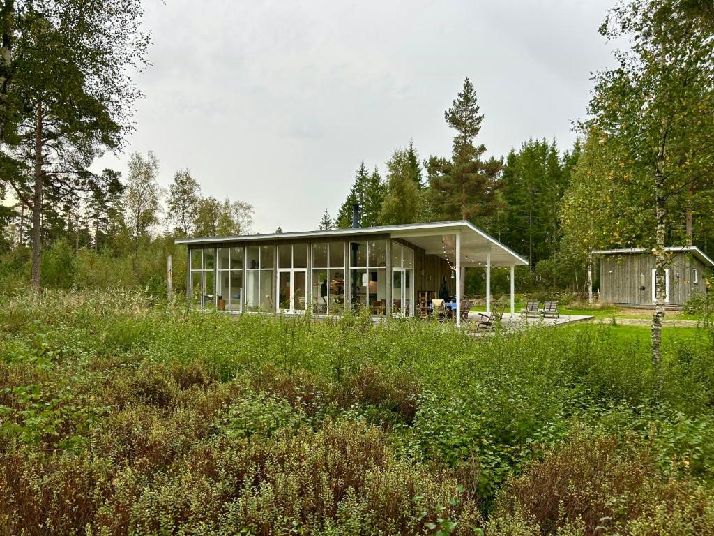 Modern Peninsula Cabin With Panoramic View, Piggaboda