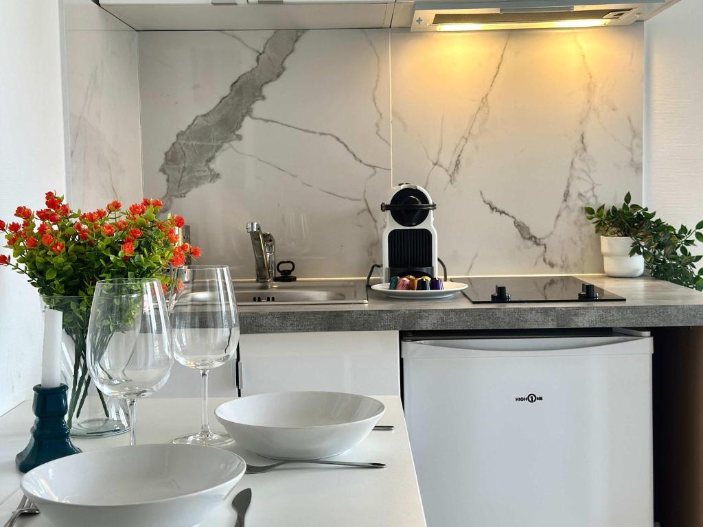 New 353 Suite Pierre - Cosy Apartment Paris Center - 4