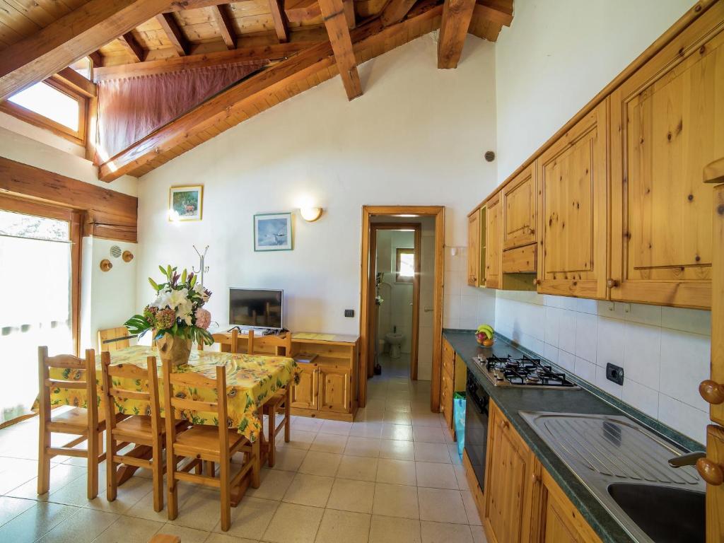 Apartment in Antey-Saint-André near Ski Lifts - 4