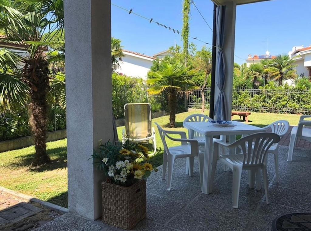 Comfortable villa near the beach - 1