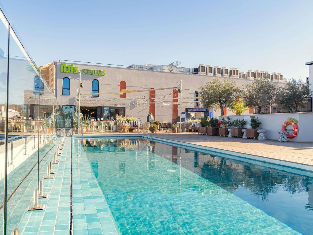 Ibis Styles Sevilla City Santa Justa - 1