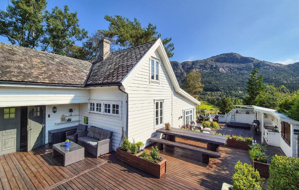 Stunning Home In Vikebygd With House A Mountain View, Vikebygd